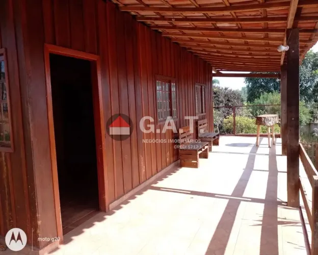 Chácara à venda em Salto de Pirapora-SP 2 quartos, 1 sala, 1 banheiro, 2.000m² de área!