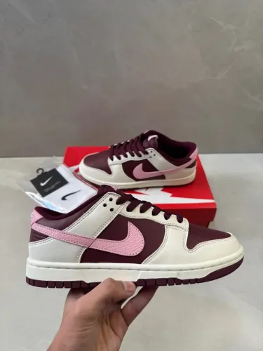 Nike Dunk Low Valentines - Vinho e Rosa - Novo