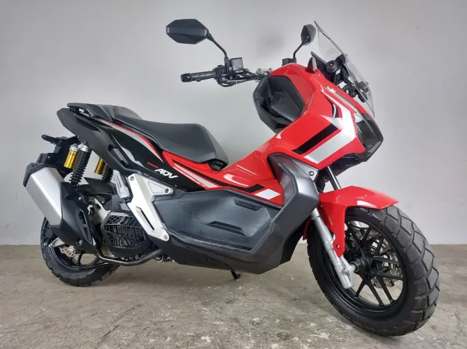 HONDA ADV 