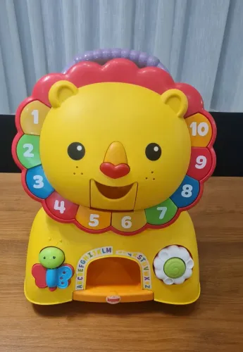Leão de brinquedo educativo 