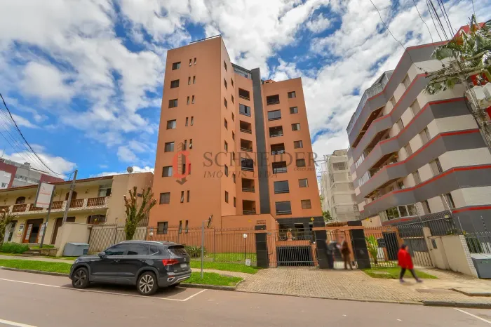 Imóvel para venda possui 106 metros quadrados com 2 quartos em Água Verde - Curitiba - PR