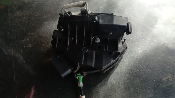 Tranca Porta Traseira Direita Ford Ka Ecosport Original