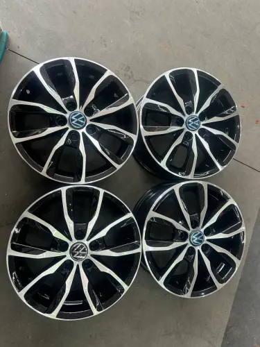 Rodas aro 15 Fox,polo,virtus, original Vw sem detalhes 5/100
