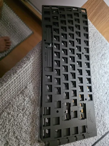 Almofada para teclado rog strix azoth