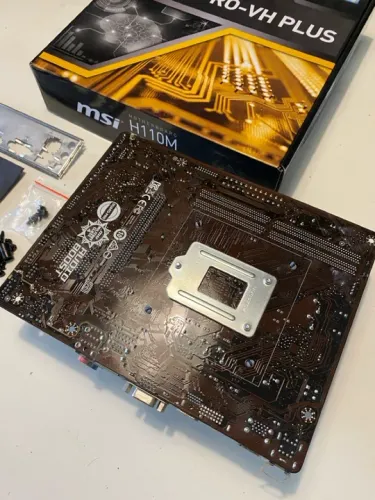PLACA MÃE H110M DDR4 com PROCESSADOR Intel Core I5-7400