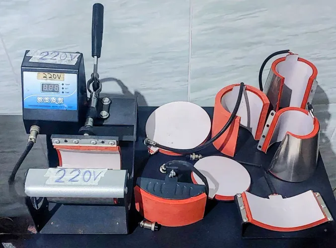 Máquina de Estampar Canecas, Bonés. Não envio é pra vim buscar em Recife