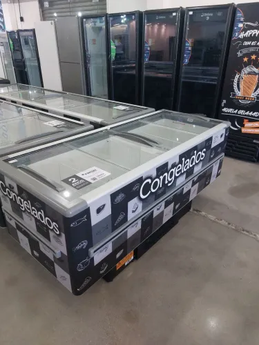 Ilha para congelados 2m com 568 litros e 2 anos de garantia 