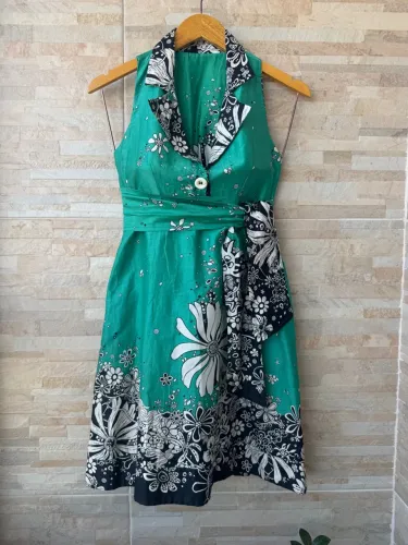Vestido Floral Verde, tamanho P