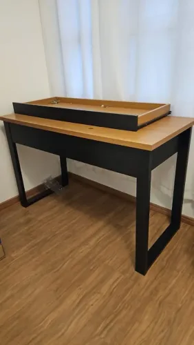 Mesa prática e moderna