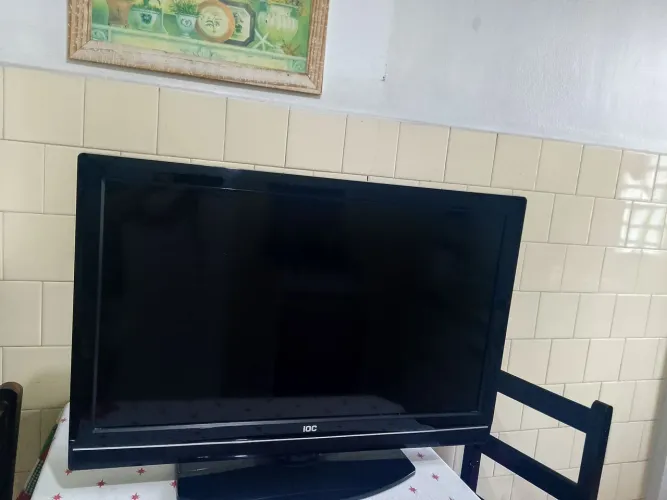 Televisão AOC 32 polegadas - NÃO LIGA