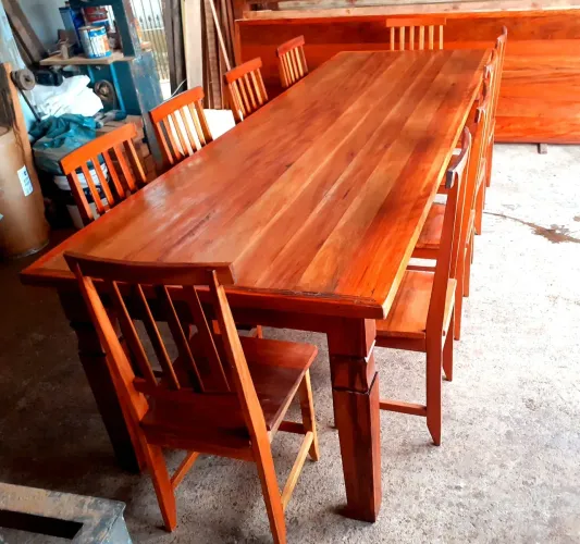 Mesa 300x100 madeira demolição com 10 cadeiras