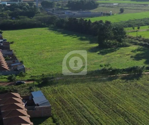 Terreno à venda no Loteamento Rio Verde em Foz do Iguaçu.