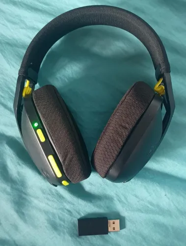 Headset Gamer Sem Fio ( DEFEITO ,não conecta ao receptor)