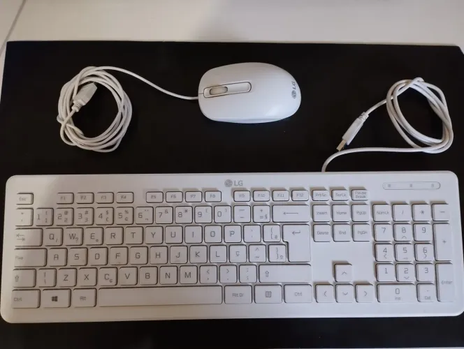 Kit Teclado e Mouse LG. Cor  Branco USB