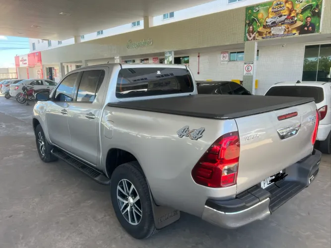 Toyota Hilux CD SRV 4X4 2.8 TDI Diesel Aut. 2017