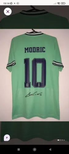 Camisa Real Madrid 2019 / 2020 #10 Modric Autografada Certificada