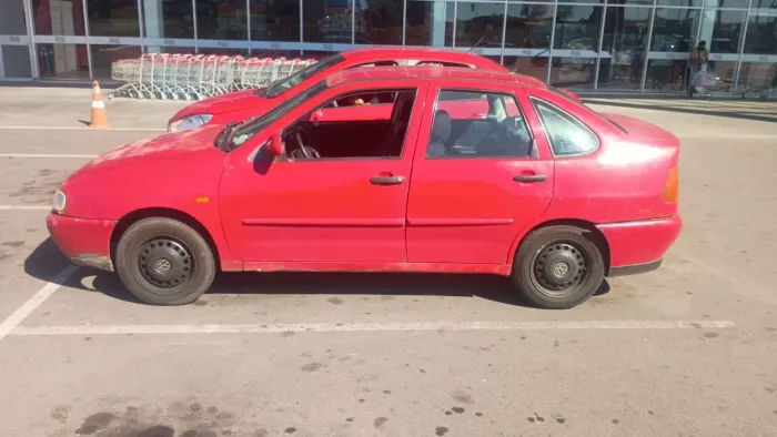 Volkswagen Polo Classic/ Special 1.8 MI 1999