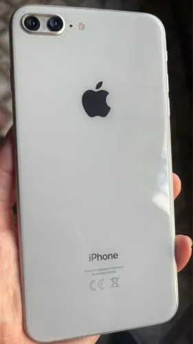 iPhone 8 Plus