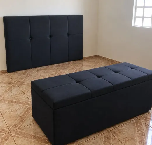 Cabeceira e puf baú