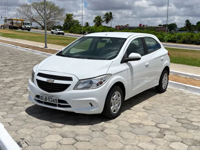 Chevrolet Onix Hatch LS 1.0 8V Flex Power Mec. 4P 2016