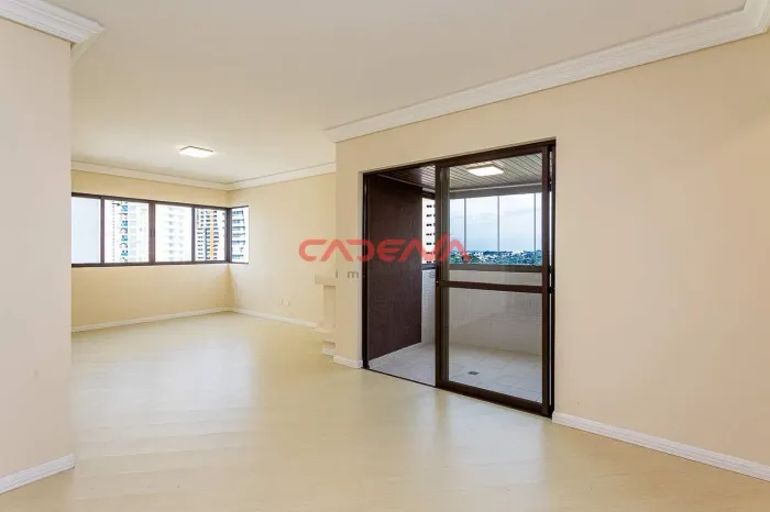 Apartamento com 4 quartos e 2 vagas para aluguel no Mossunguê