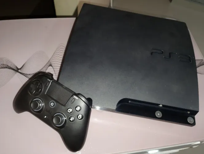 PS3 Slim desbloqueado com 23 jogos