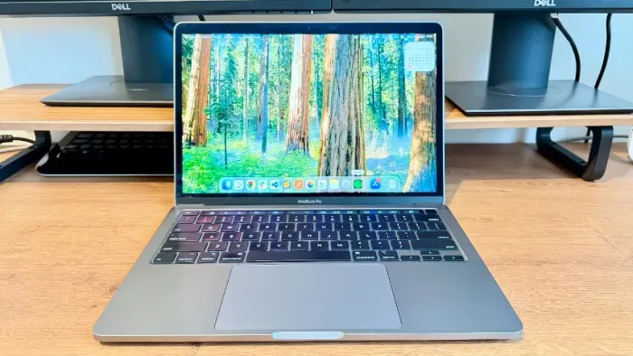 MacBook Pro 13 A2251 com Touch Bar | Intel i5 | 16GB RAM | SSD 512GB | 4 Thunderbolt
