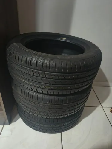 Vende-se pneu novo do New Civic 2008, a numeração dele é 205/55 R16 91V.
