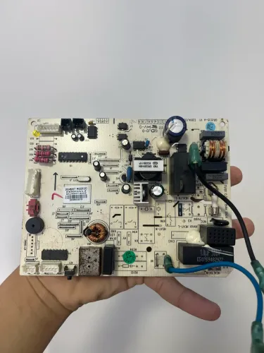 Placa ar condicionado Eletrolux ref: M550F2JV1.5