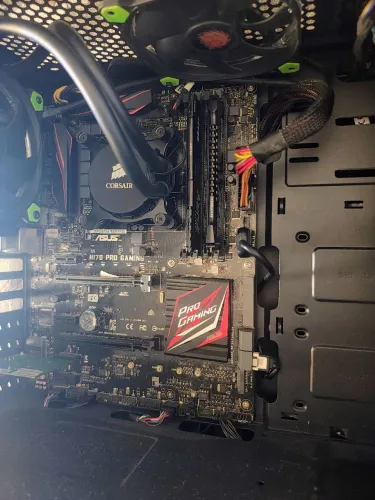 PC Gamer / Desktop | Intel Core i5-6600K | 16 GB DDR4 | ASUS H170 Pro Gaming