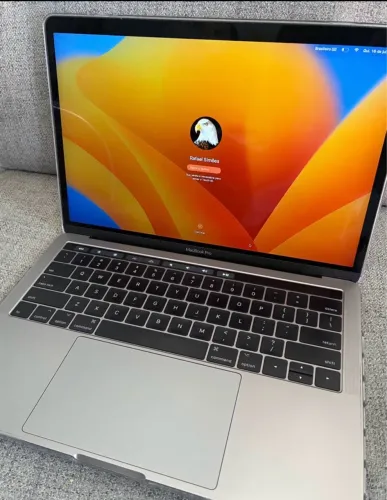 MacBook Pro 2017 SEM CARREGADOR