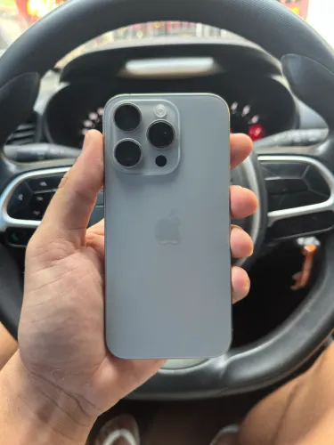 Iphone 15 pro impecável 