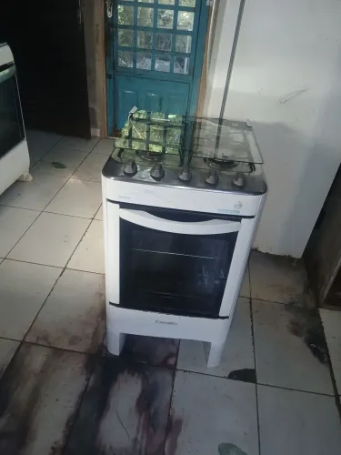 Fogão acendimento automático funcionando tudo entrego 