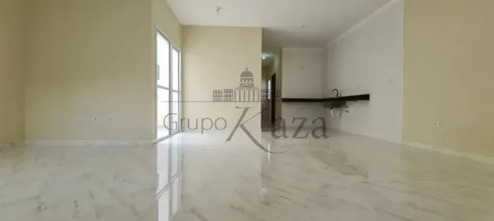 Casa Comercial - Residencial - Loteamento Villa Branca - 3 Dormitórios - 110m².