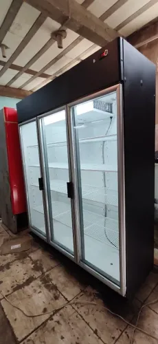 Expositora Frilux 3 portas de frios e lacticínios 1000 litros 220v