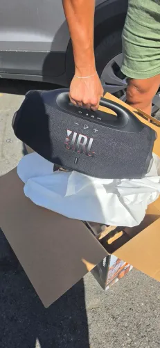 JBL Boombox 4 - a melhor caixa do momento