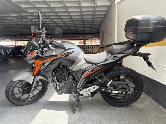 Yamaha Fazer FZ25 250 Connected 2025 - 2.300 km