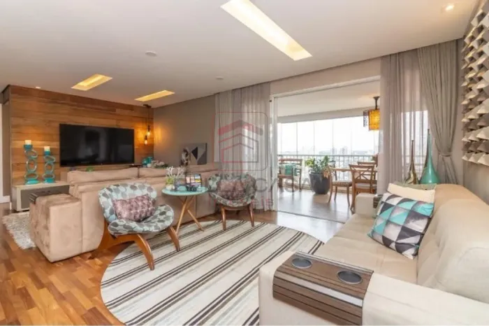Apartamento tipo para venda em Vila Gumercindo com 3 quartos, sendo 3 suítes, 137m²