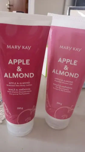 Kit gel e hidratante corporal - Maça & Amêndoa