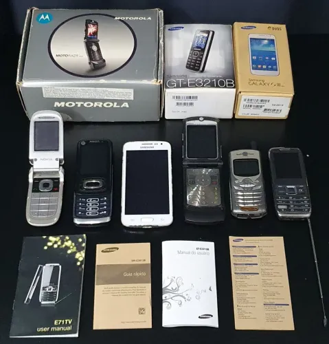 LOTE CELULAR ANTIGO MOTOROLA V3 NOKIA SAMSUNG CAIXAS ORIGINAIS