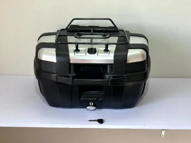Bau Traseiro Central Givi Trekker 52 Lts C/ Encosto e Grelha-BARATO