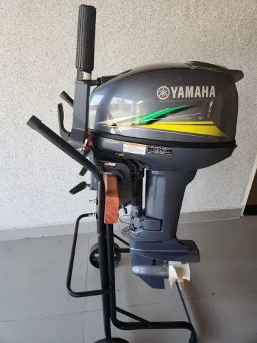 Motor de Popa 15 HP Yamaha novo