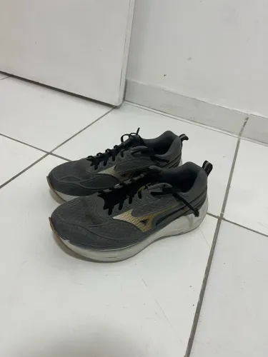 Tênis Mizuno original