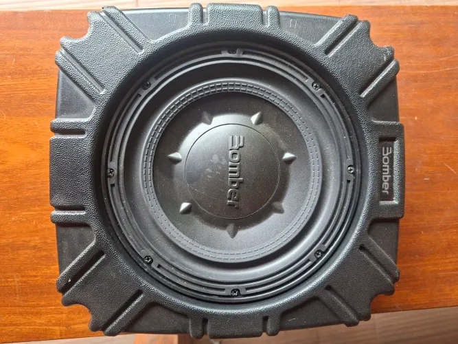 Caixa som slim Bomber 200W