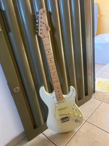 Guitarra Tagima TG-530 à venda
