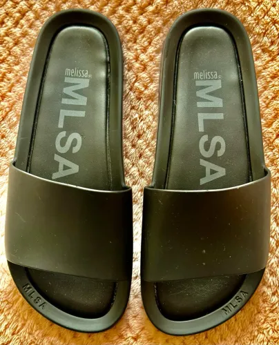 Chinelo Melissa preto 37
