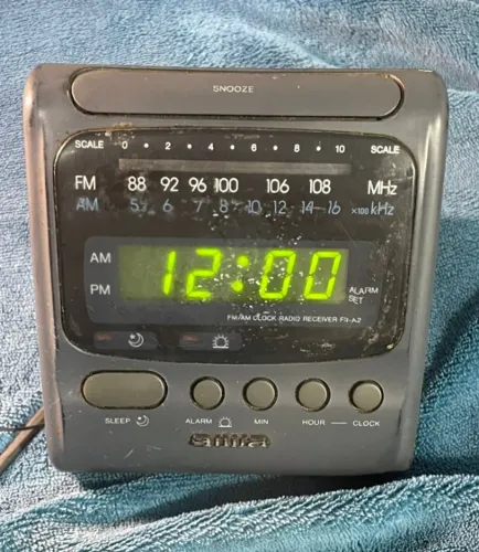 Rádio Relógio Despetador Aiwa Am/fm Fr-a2h Retrô Original