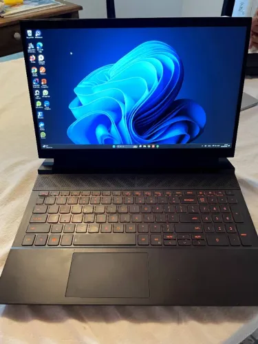 Dell G15 5530 - i7 13a Gen - RTX 4060 8GB - 16GB RAM - 1TB SSD