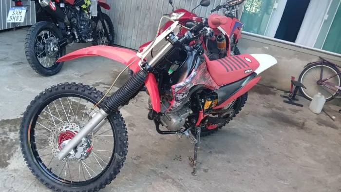 Bros 150 para trilha