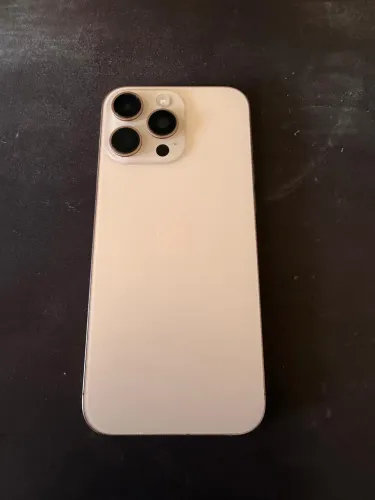 iPhone 16 pro Max 256 dourado 